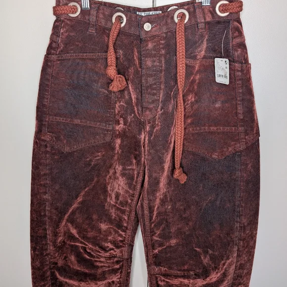We The Free Moxie Low Slung Pull On Barrel Jeans in Chilli 27 NWT - Picture 5 of 10